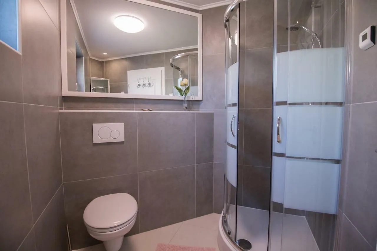 Sunrise Apartments Opatija 0*,